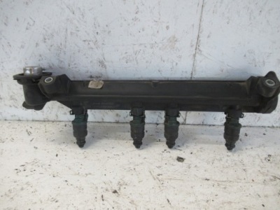 Молдинг упорскування audi a3 8l 06a133317 1.6 b фото №1