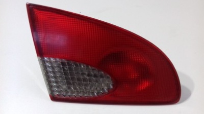 Toyota avensis t22 лампа задняя левая w крышка valeo оригинал европа фото №1