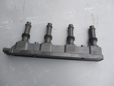 Котушка запалювання corsa d 1.2 рестайлінг  13r 0221503800 фото №1