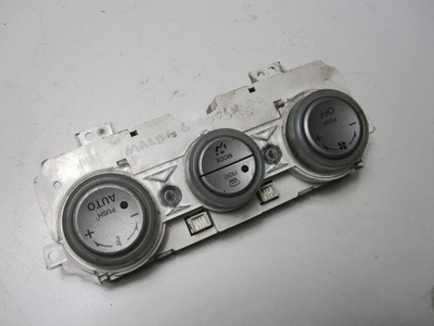 Панель кондиционера mazda 6 2004r фото №1