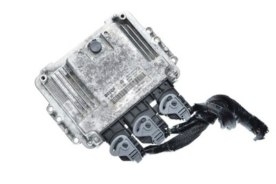 Бортовий комп'ютер master ii 2.5 dci 0281011940 8200311550 фото №1