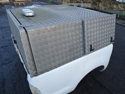 Toyota hilux 12r 2,5d4d накладка обшивка фото №1