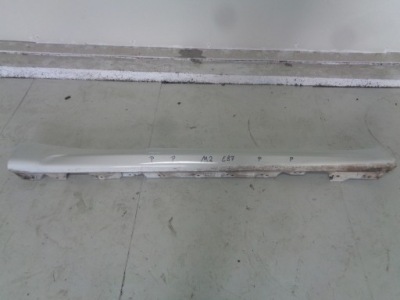 Молдинг поріг права bmw m2 f87 фото №1