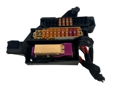 Коробка предохранителей audi q5 i 8r 8k0971846 фото №1