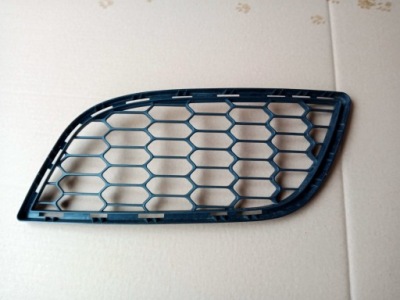 Alfa romeo giulietta ліва решітка бампера перед фото №1