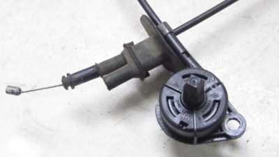 Trafic vivaro iii трос открывания капот 14- фото №1