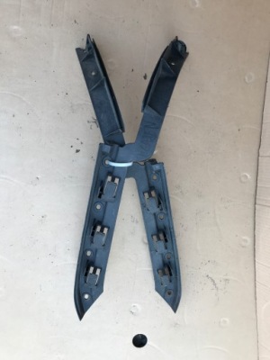 Cayenne направляющая бампера левый правый задний  7l5807394c фото №1