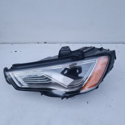 Лампа ліва перед передня audi a3 8v full led usa 8v0941773b фото №1