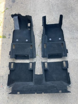 Обшивка коврик салона комплект alfa romeo stelvio 01561437210 01561437290 фото №1