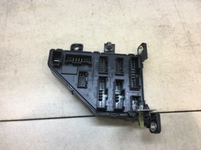 Коробка запобіжників kia sportage ii 2.0 crdi 91950-1f510 фото №1