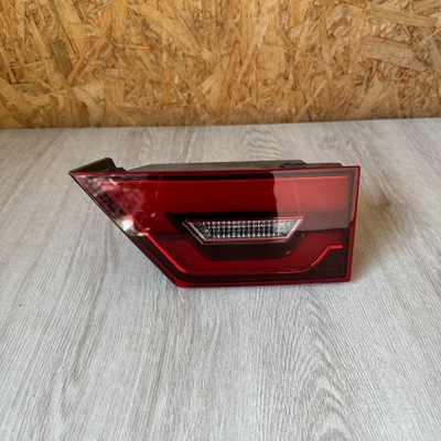 Лампа задня права jaguar e-pace фото №1