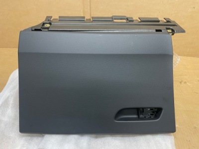 Audi q5 80a бардачок пасажира new oem фото №1