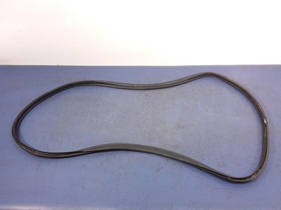 Mercedes ml w164 прокладка багажника a1647401178 фото №1