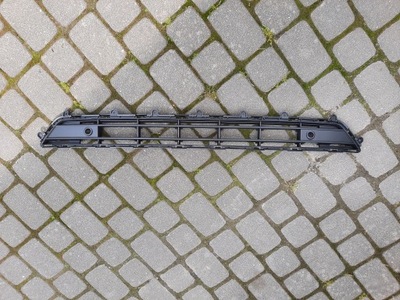 Решітка бампера volvo xc40 2018- середина фото №1