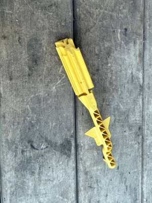 Jaguar xf x250 2010 кронштейн / трос пробка заливної пального фото №1