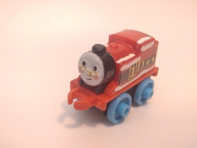 MINIS Fisher Price Tomek lokomotywa TOMEK THOMAS