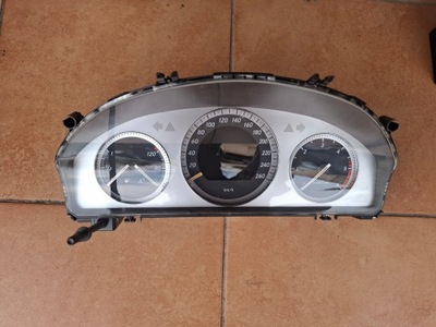 Лічильник mercedes w204 3,0 cdi a2045406148 фото №1