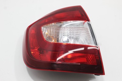 Skoda rapid liftback лампа задня ліва 5jh945095a фото №1