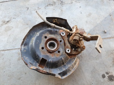 Mazda cx-3 cx3 поворотний кулак лівий правий задня 2019 2.0b фото №1