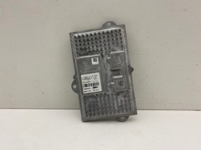 Ford оригинальный номер em2b-13b626-ba фото №1