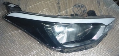 HYUNDAI I20 REFLEKTORIUS DEŠINYSIS 92102C8000 