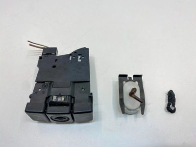 Другое запчасти внутреннее mercedes-benz sl r129 a1298206710 21739764 5.0l фото №1