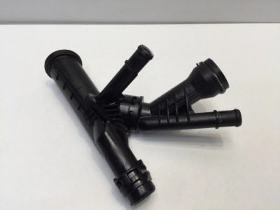 Seat tarraco 2.0 tdi 20 патрубок термостат корпус фото №1