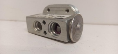 Bmw f20 клапан розширювальний t89256a 9289832 фото №1