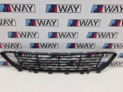 Bmw x1 f48 решітка решітка радіатора бампера перед 7354773 фото №1