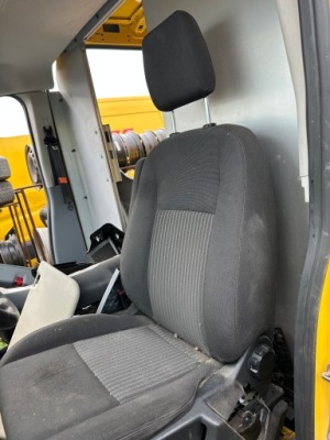 Сидіння сидіння перед ліва ford transit mk8 середній фото №1