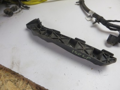 Hyundai i40 lift лівий напрямна бампера перед 14- x фото №1