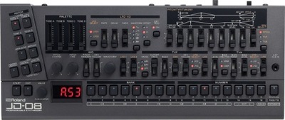 Roland JD-08 Syntezator