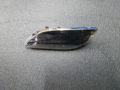 Заглушка розпилювача права skoda superb ii 3t4 фото №1