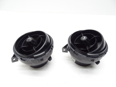 Решітка обдув консолі панелі перед 14482110 mini countryman r60 e61 фото №1