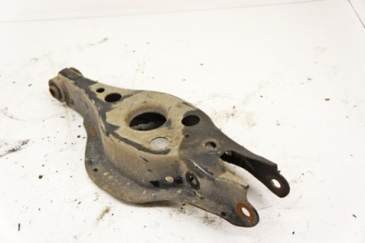 Lw368 lexus is 200t iii 2.0i рычаг левый задняя фото №1