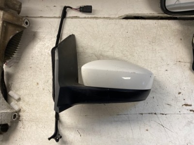 Vw up зеркало левая 7 pin фото №1