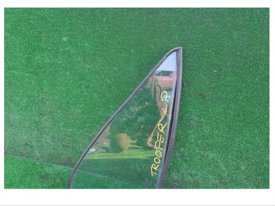 Isuzu trooper monterey 2.6 92r скло лівий перед фото №1