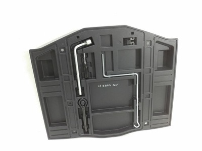 Lexus is 300h 200t 2016r вкладыш пол багажника фото №1