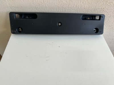 Mercedes gla рестайлінг  amg рамка підкладка кронштейн номерного знака rejest. a1568857200 фото №1