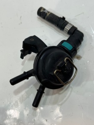 Клапан радіаторний porsche cayenne ii 7p 7p5121671 фото №1