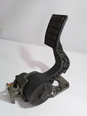 Потенціометр педаль газу volvo fh 12 3175130 all/7 фото №1