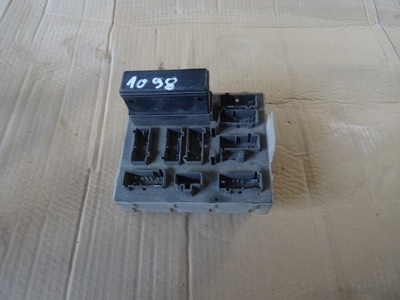 Focus mk1 коробка запобіжників фото №1