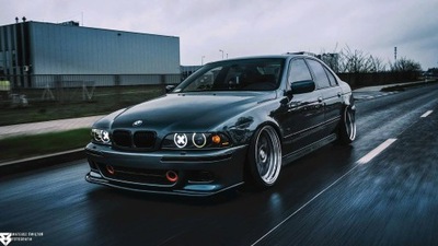 ЗАГЛУШКИ BMW E39 РЕСТАЙЛ СТИЛЬ X KRZYŻE + LED (СВЕТОДИОД )