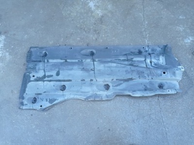 Seat ateca плита захист підвіска права 5q0825202l фото №1