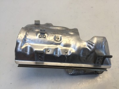 Mercedes a w177 захист теплова turbo a2821510800 фото №1