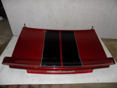 Dodge challenger 08 09 10 кришка багажника задня комплектна фото №1