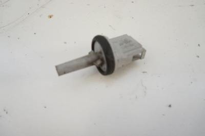 Датчик температури внутрішньої vw bora 1.8 t фото №1