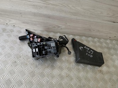 Subaru forester iv коробка предохранителей 82241sg051 фото №1