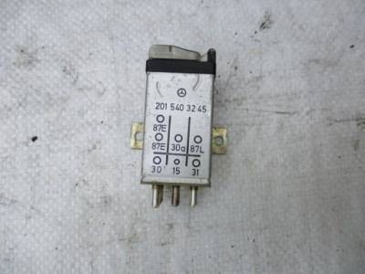 Mercedes реле 2015403245 фото №1