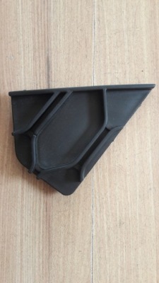 Заглушка бампера перед правая iveco daily фото №1